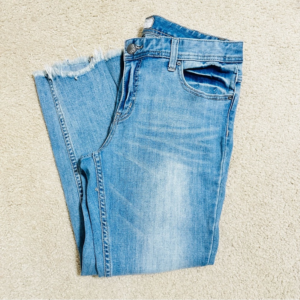 Free People Distressed Skinny Jeans – Women’s Size W30, Light Wash, Raw Hem - Picture 5 of 12